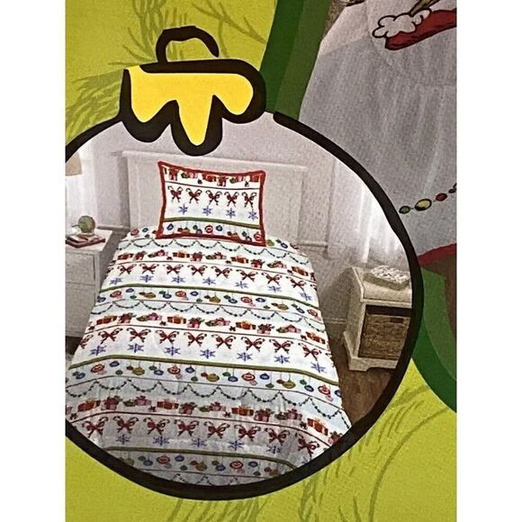 2 Piece Dr Seuss The Grinch Quilt Set TWIN Size Reversible Bedding Christmas NEW - Picture 5 of 14
